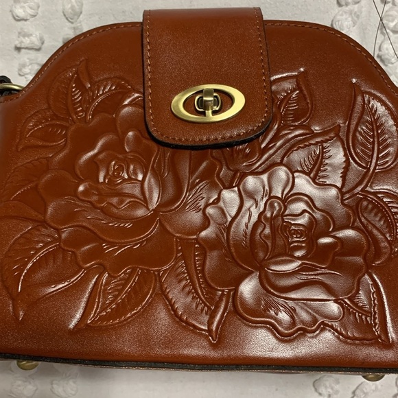 Patricia Nash Vintage Vegetable Tan Rose Tooled Collection Shoulder Bag NWT main image 12